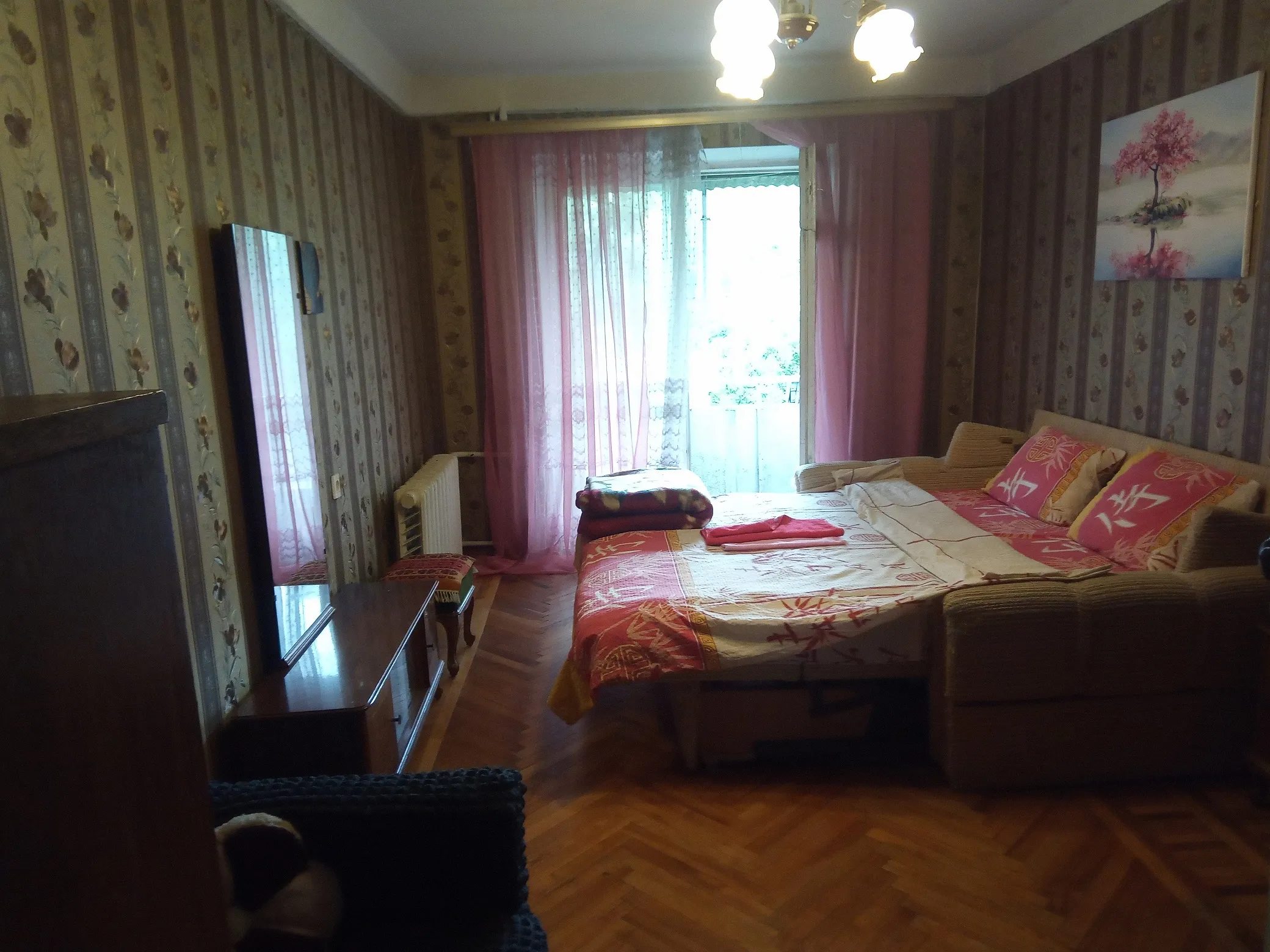 Сдается посуточно отдельное жилье. 3 rooms, 62 m², 2nd floor/9 floors. 4, Плеханова 4, Киев. 