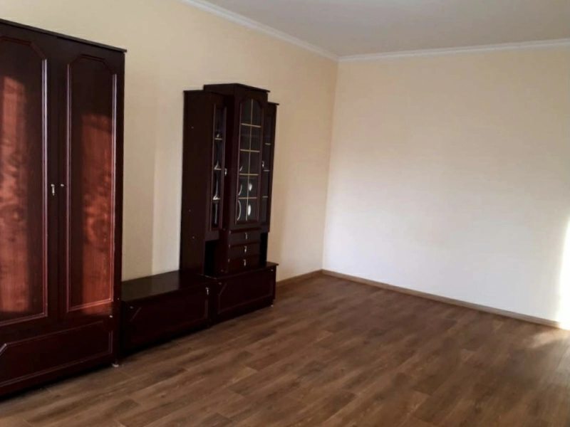 Apartments for sale. 2 rooms, 51 m², 4th floor/10 floors. 22, 30 let Pobedy, Cherkasy. 