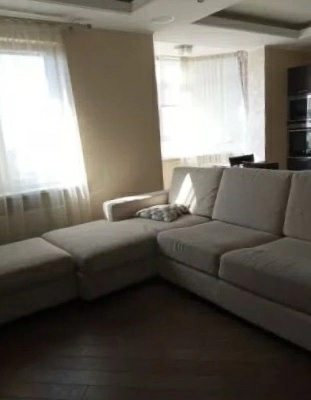 Apartments for sale. 2 rooms, 85 m², 6th floor/10 floors. 137, Hoholya, Cherkasy. 