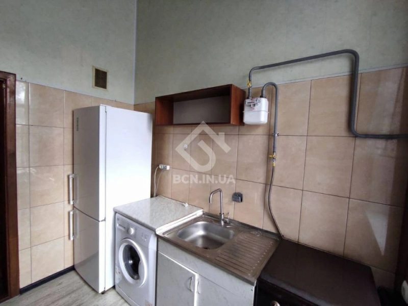 Apartments for sale. 2 rooms, 46 m², 2nd floor/2 floors. Ul.Zemskaya, Berdyansk. 