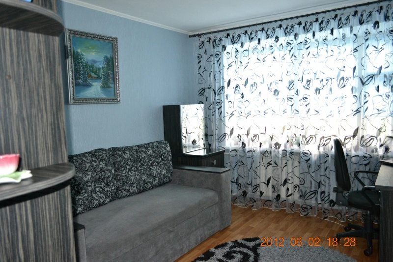 Здам квартиру. 2 rooms, 46 m², 5th floor/5 floors. 10, Ніжинська 10, Київ. 