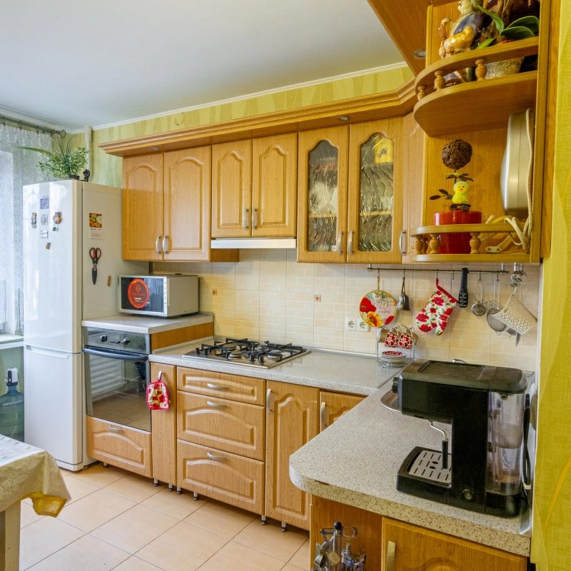 Apartments for sale. 3 rooms, 65 m², 1st floor/9 floors. 338, Ylyna, Cherkasy. 