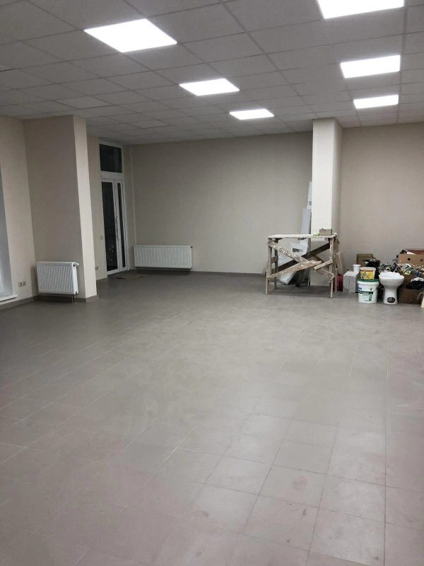 Продажа офиса. 1 room, 75 m², 1st floor/9 floors. Коллекторная, Киев. 
