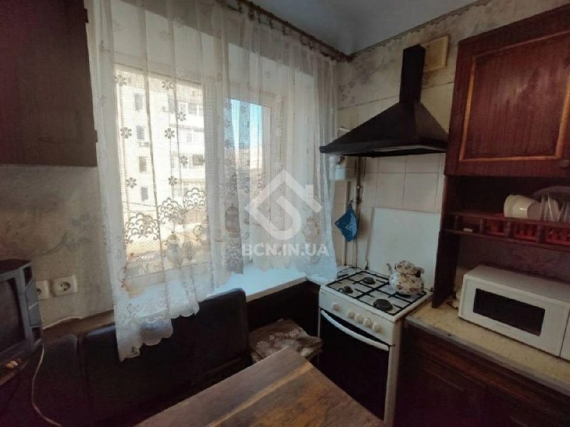 Apartments for sale. 2 rooms, 43 m², 3rd floor/3 floors. Ul.Chekhova, Berdyansk. 