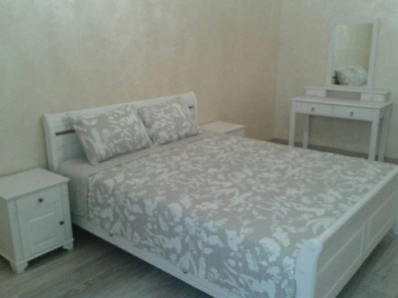 Apartments for sale. 3 rooms, 122 m², 2nd floor/10 floors. 123, Fontanskaya doroha, Odesa. 