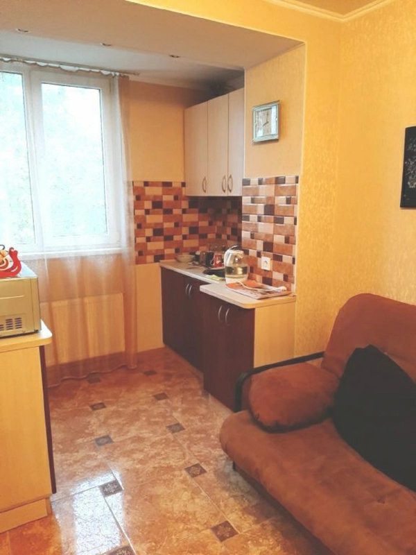 Apartments for sale. 30 m², 7th floor/10 floors. 33, Frantsuzskyy bulvar, Odesa. 