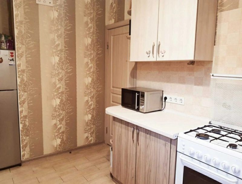 Продаж квартири. 3 rooms, 65 m², 2nd floor/4 floors. 42, Жуковского, Одеса. 