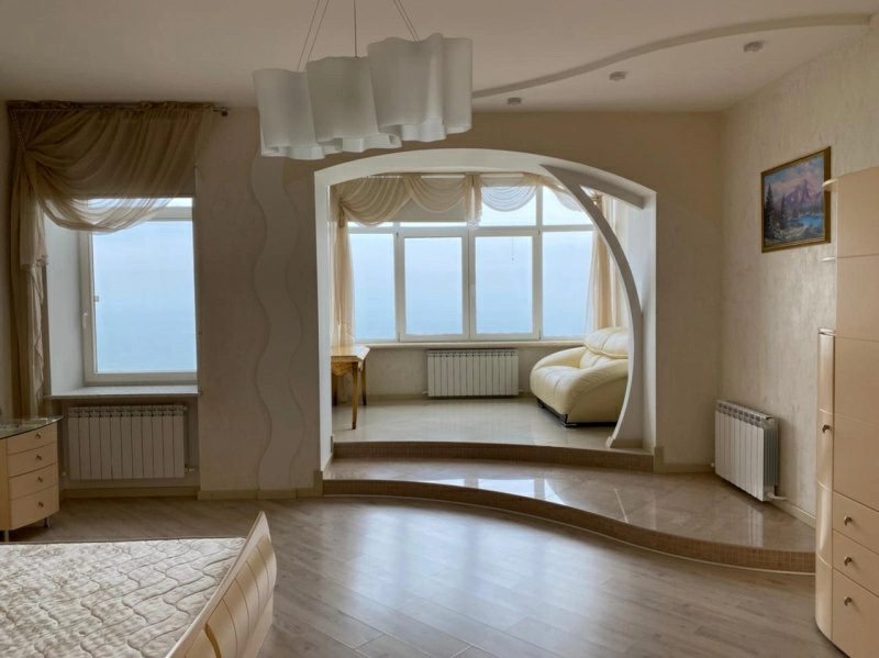 Продаж квартири. 3 rooms, 155 m², 7th floor/8 floors. 5, Каркашадзе, Одеса. 