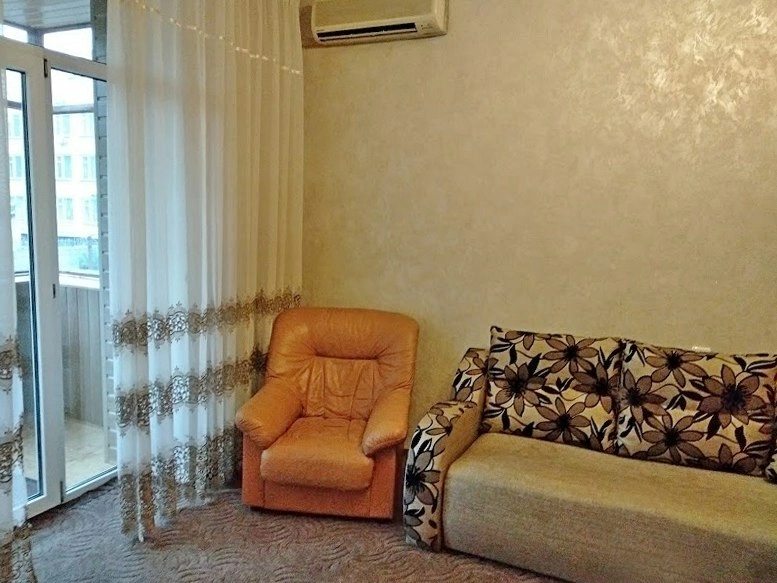 Entire place for rent. 2 rooms, 58 m², 2nd floor/5 floors. 58, Prospekt Lenyna, Zaporizhzhya. 