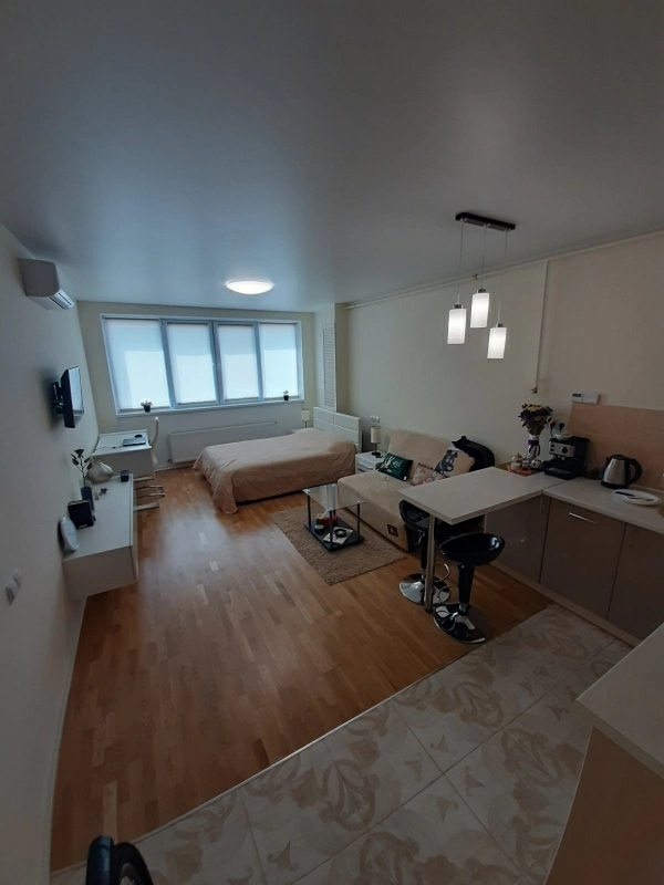 Продаж квартири. 1 room, 33 m², 8th floor/9 floors. 2, Новооскольская, Ірпінь. 