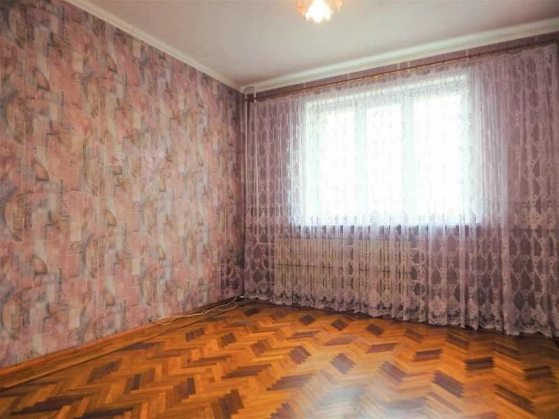 Apartments for sale. 3 rooms, 82 m², 3rd floor/5 floors. 150, Klochkovskaya, Kharkiv. 