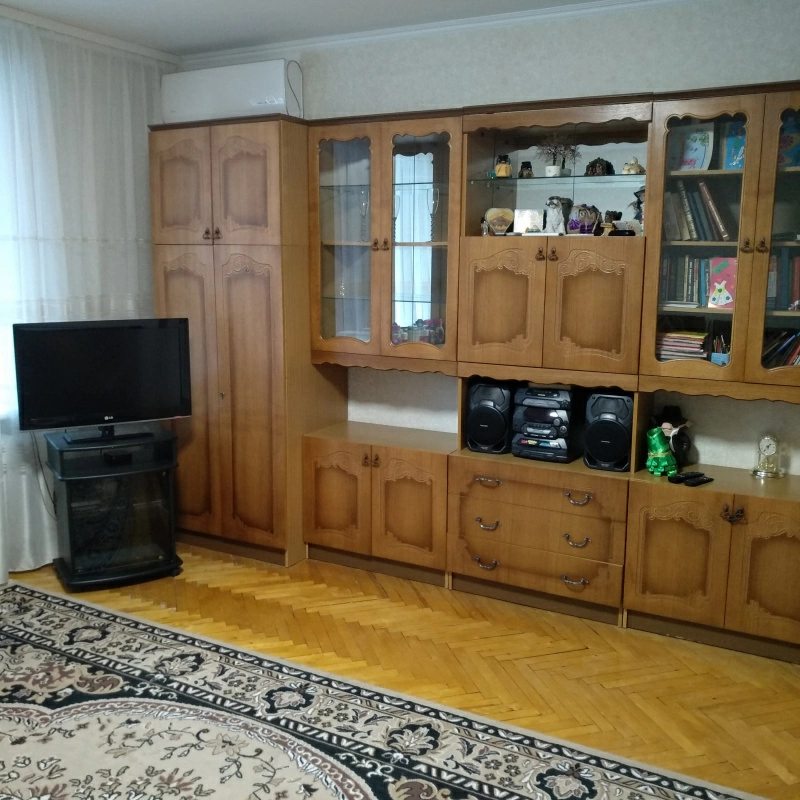 Продаж квартири. 4 rooms, 116 m², 4th floor/18 floors. 8, Старонаводницька 8, Київ. 