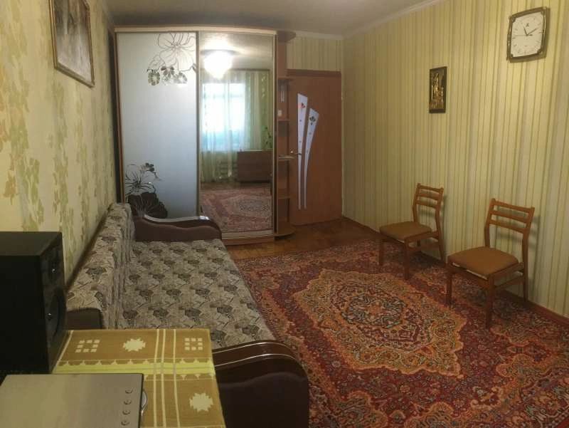 Продаж квартири. 3 rooms, 65 m², 1st floor/12 floors. 132, Академика Павлова, Харків. 