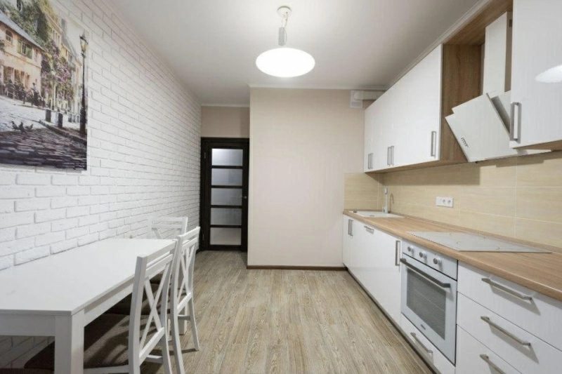 Продажа квартиры. 1 room, 45 m², 3rd floor/11 floors. 73, Грушевского, Черкассы. 