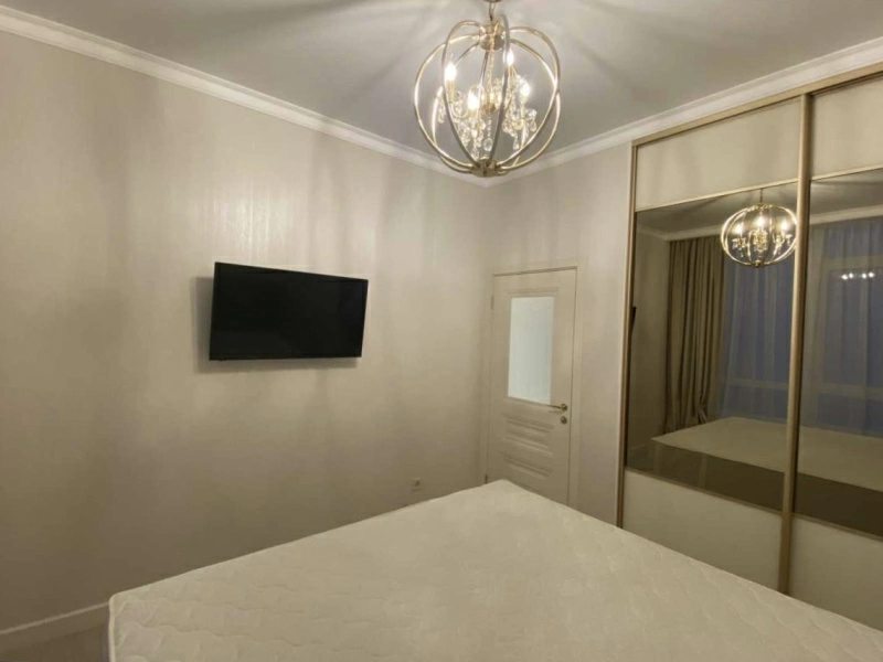 Apartments for sale. 2 rooms, 46 m², 14 floor/17 floors. 3, Dashkevycha, Cherkasy. 