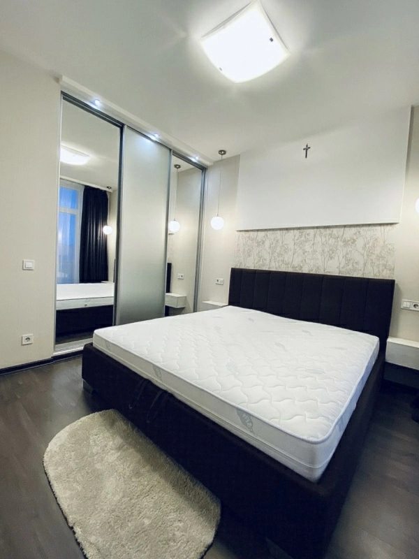 Apartments for sale. 2 rooms, 38 m², 9th floor/12 floors. 1, Kazatskaya, Cherkasy. 