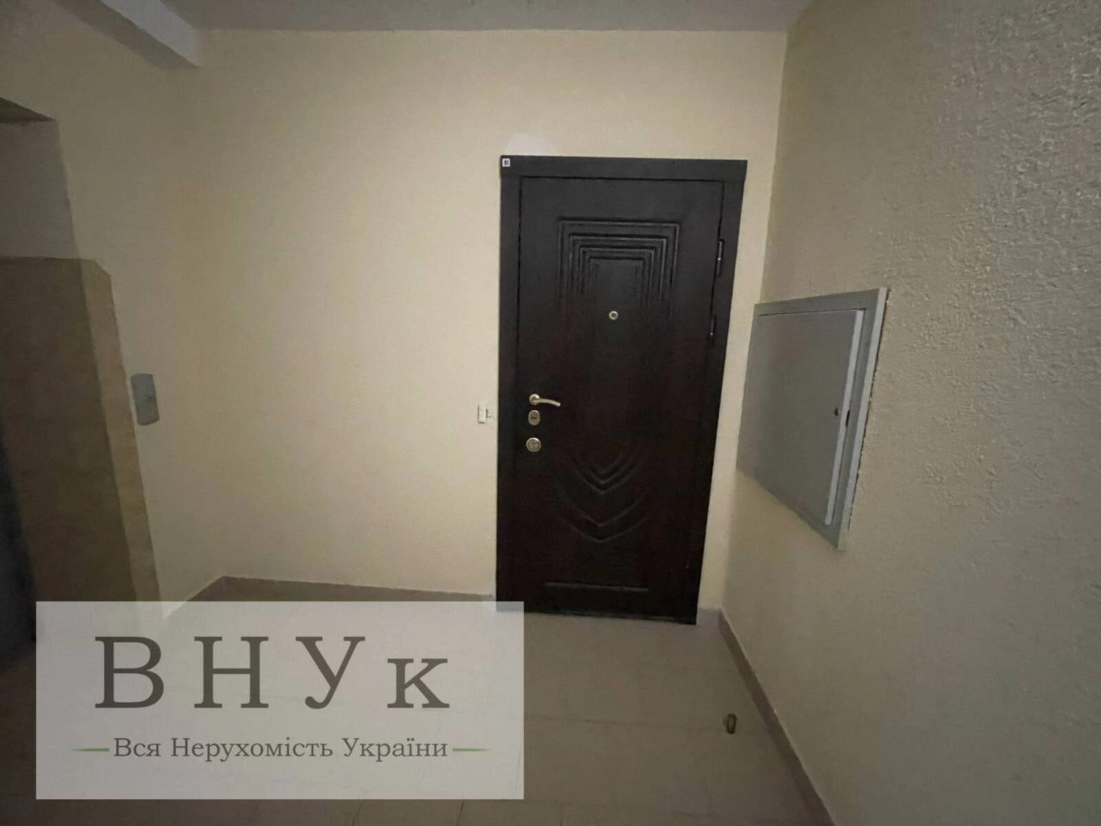 Apartments for sale 2 rooms, 73 m², 3rd fl./10 floors. Budnoho S. , Ternopil. 