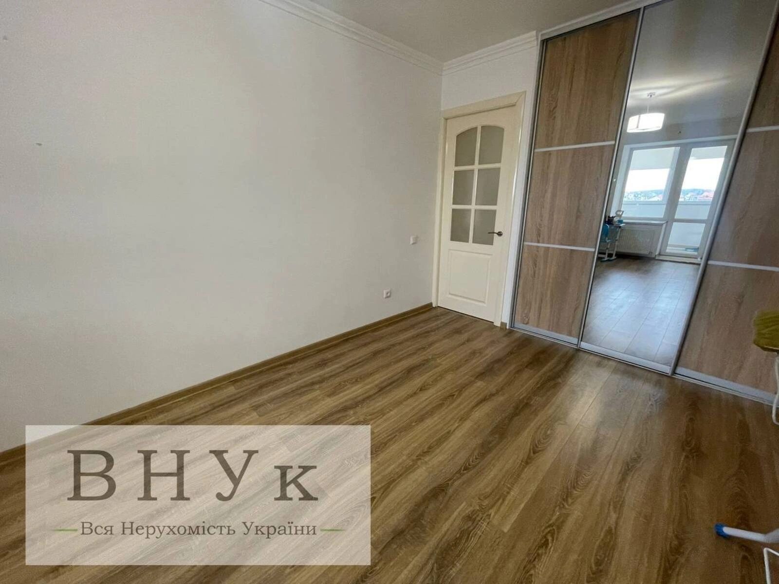 Apartments for sale 2 rooms, 73 m², 3rd fl./10 floors. Budnoho S. , Ternopil. 