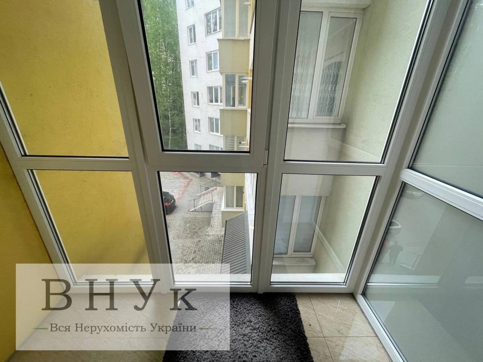 Apartments for sale. 2 rooms, 73 m², 3rd floor/10 floors. Budnoho S. , Ternopil. 