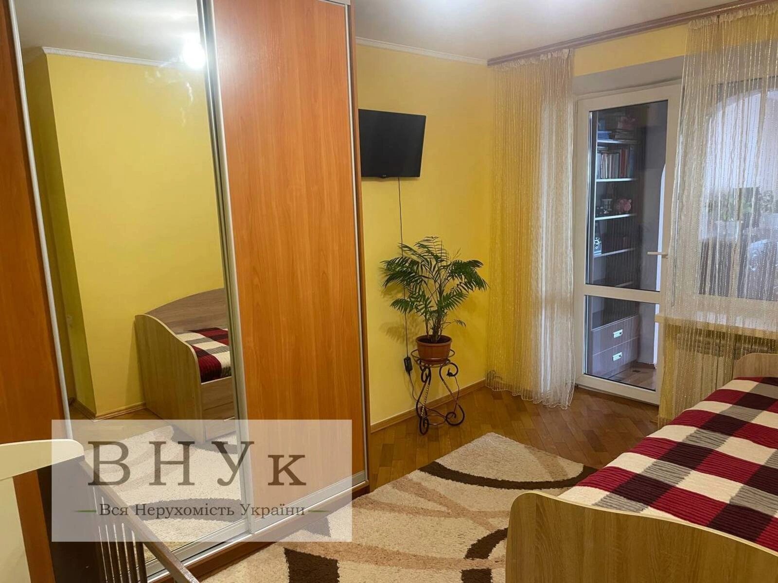 Продаж квартири. 4 rooms, 86 m², 1st floor/5 floors. Будного С. , Тернопіль. 