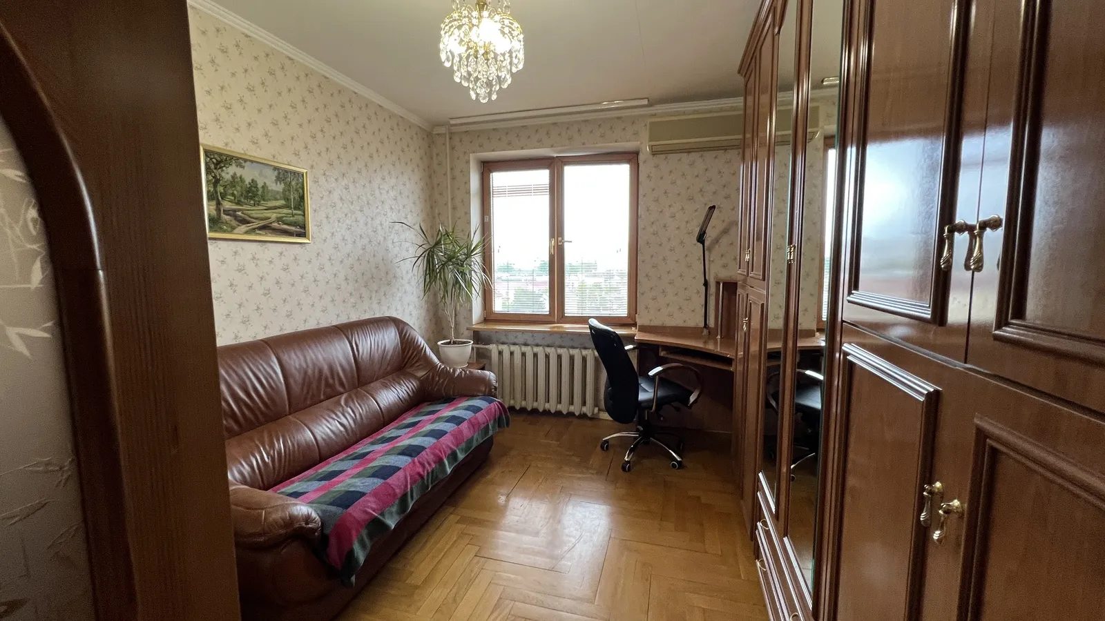 Продаж квартири. 2 rooms, 65 m², 6th floor/10 floors. 14, Тополиная ул., Одеса. 