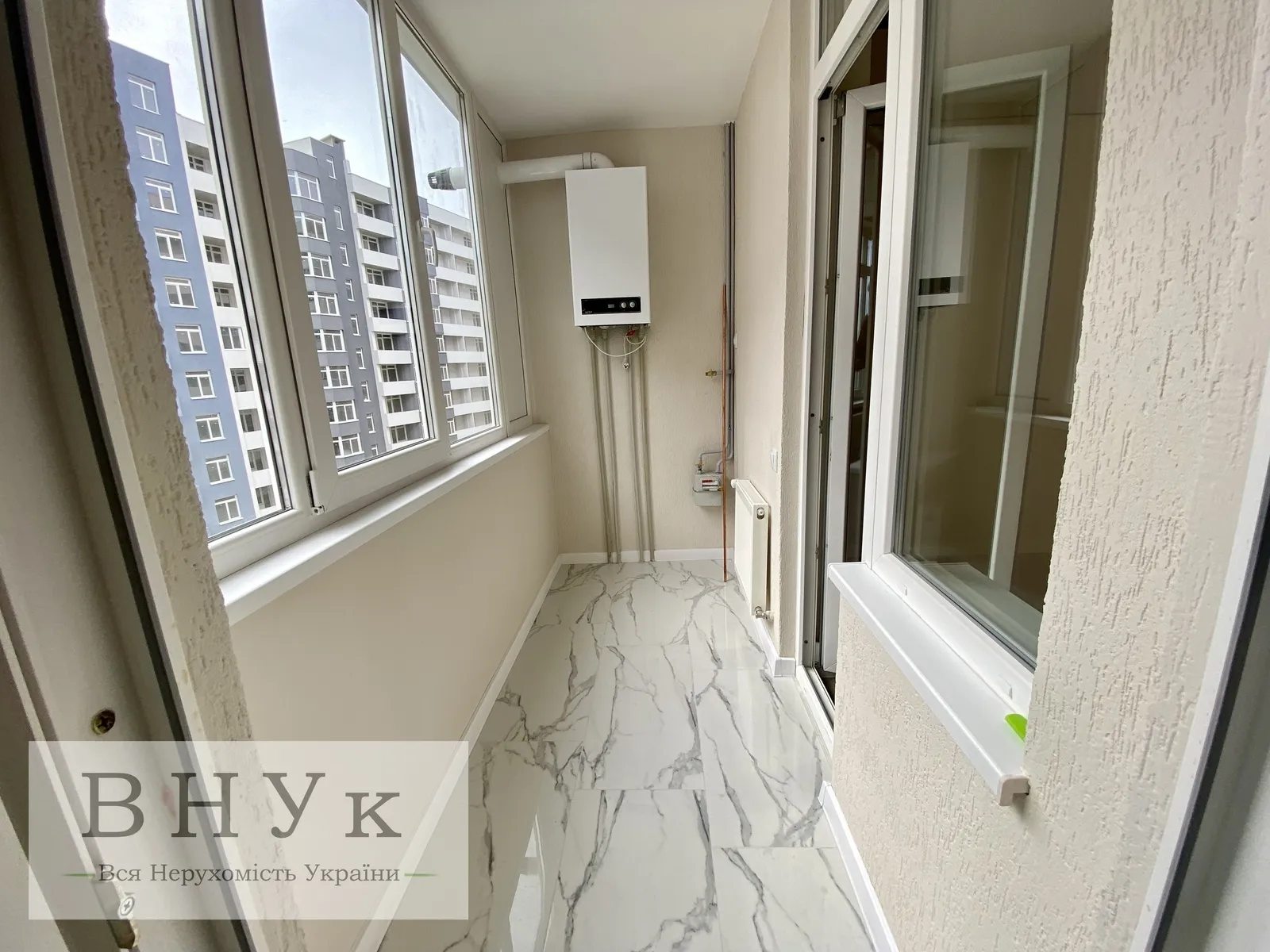 Apartments for sale. 2 rooms, 56 m², 5th floor/11 floors. Kyyivska vul., Ternopil. 
