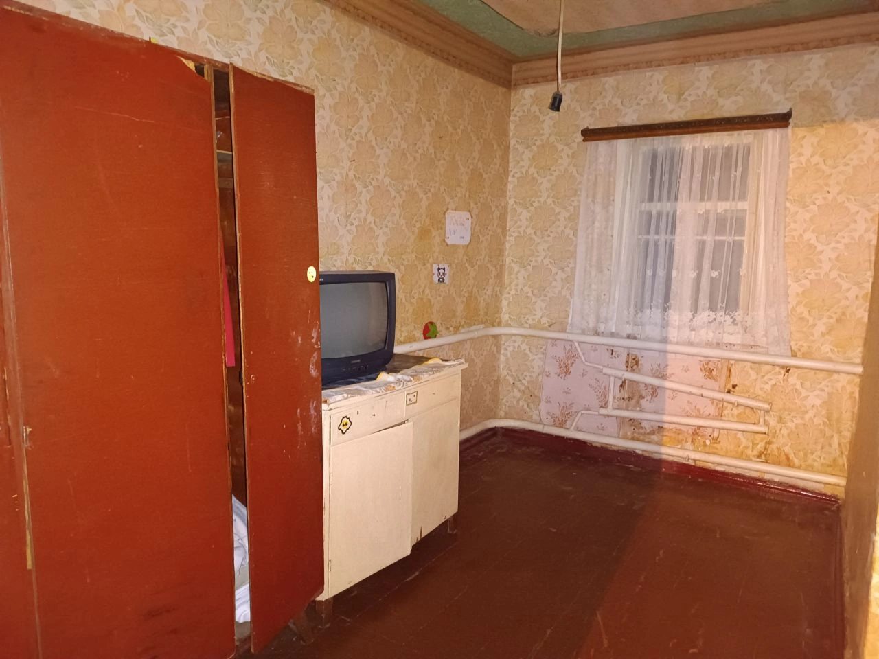 House for sale. 3 rooms, 64.3 m², 1 floor. Vulytsya Myru, Dmytrivka. 