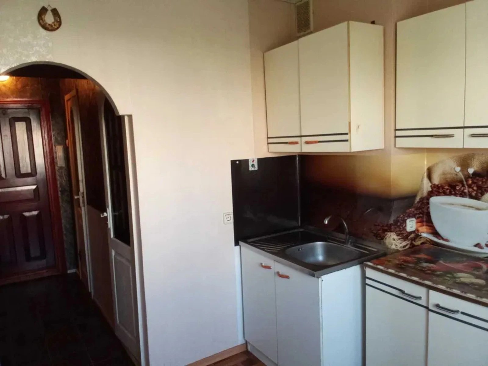 Apartments for sale. 1 room, 34 m², 7th floor/9 floors. 65, Koroleva Akademyka , Odesa. 