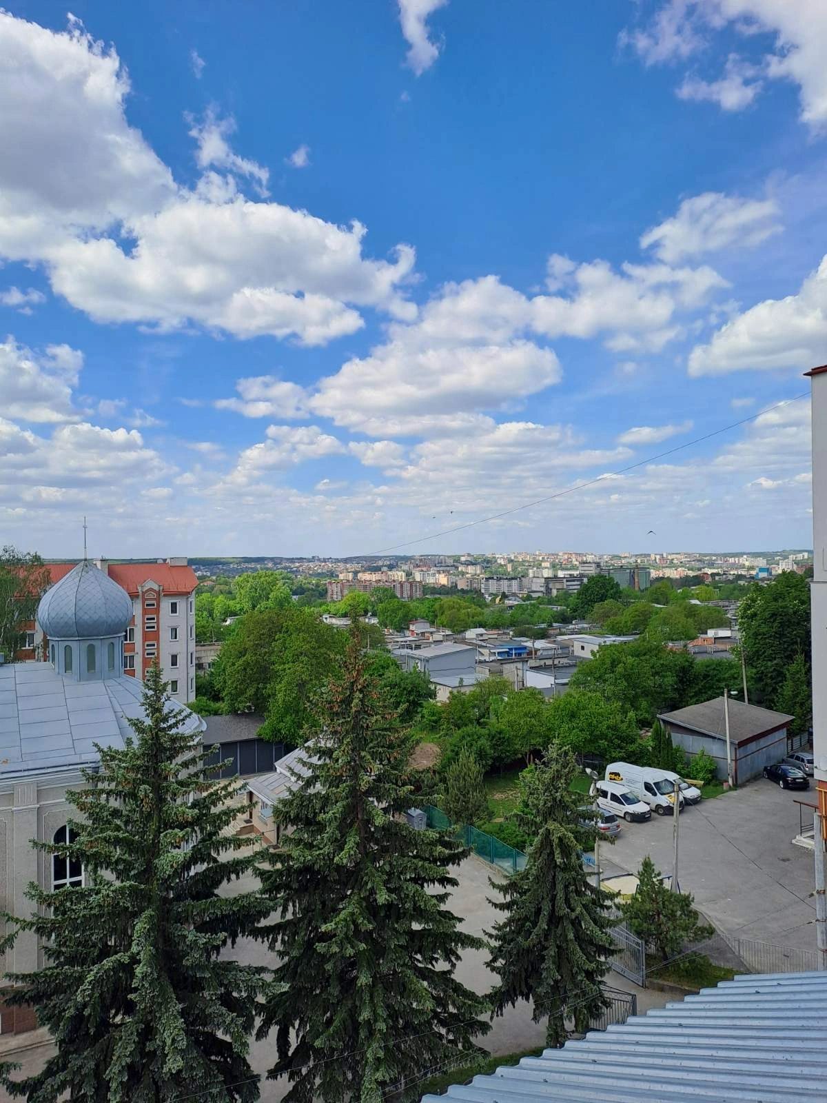 Продаж квартири 3 кімнати, 88 m², 6 пов./6 поверхів. Довженка О. вул., Тернопіль. 