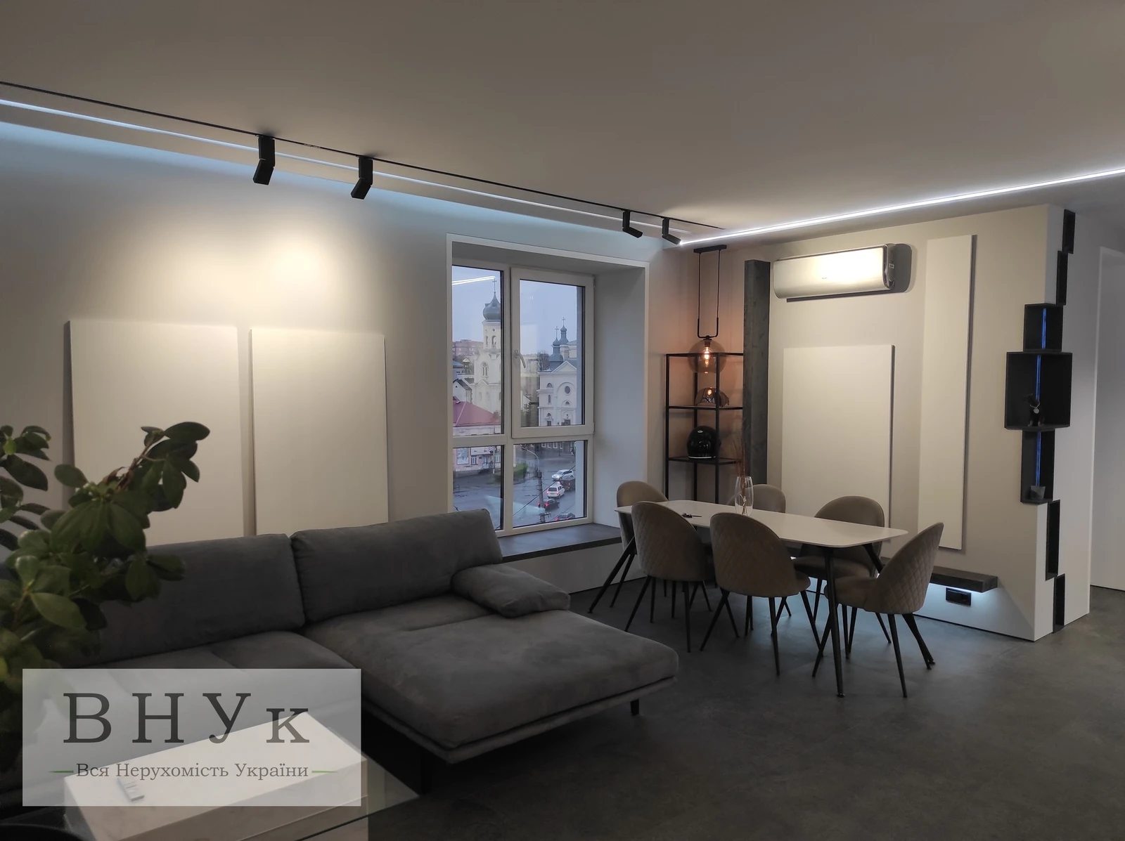 Продаж квартири 3 кімнати, 98 m², 6 пов./10 поверхів. Микулинецька вул., Тернопіль. 