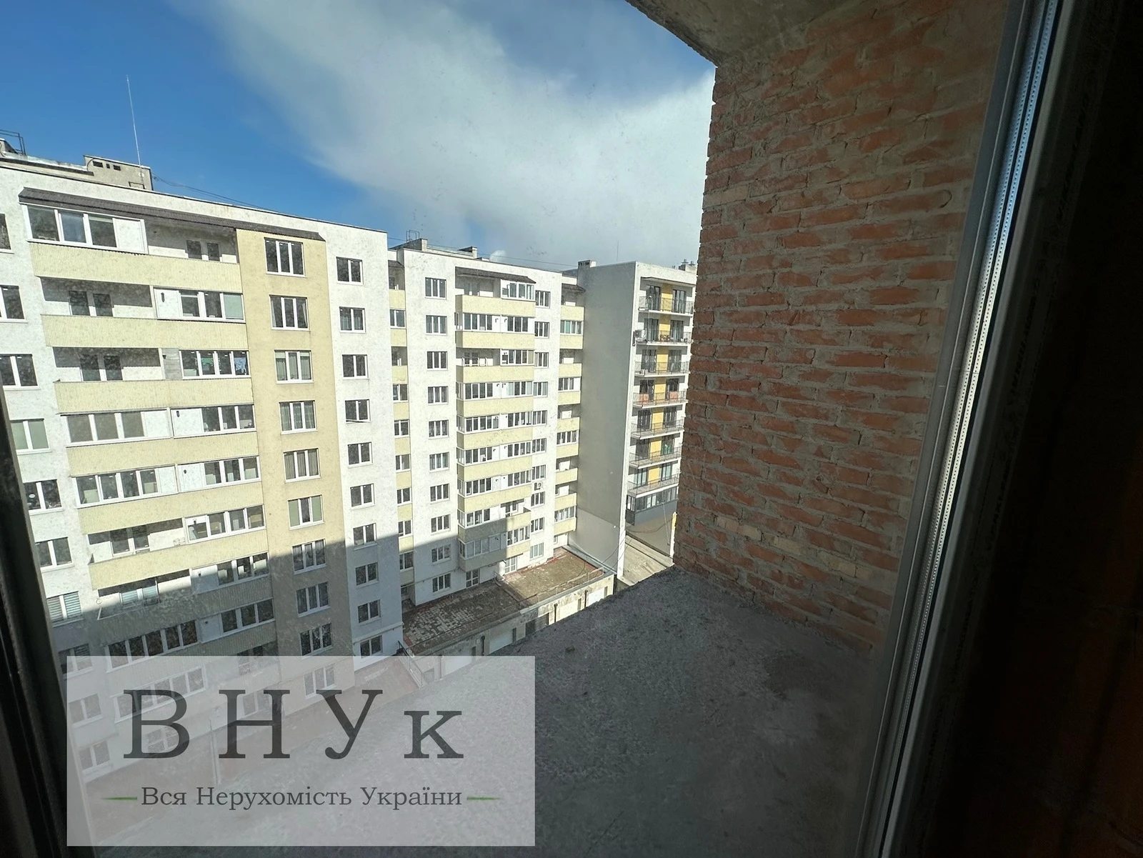 Apartments for sale. 1 room, 46 m², 10th floor/13 floors. Tarnavskoho Henerala vul., Ternopil. 