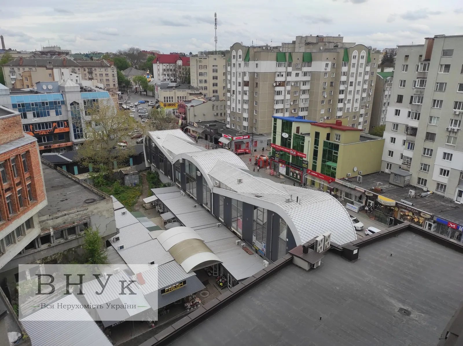 Продаж квартири 5 кімнат, 160 m², 9 пов./10 поверхів. Шептицького Митрополита вул., Тернопіль. 