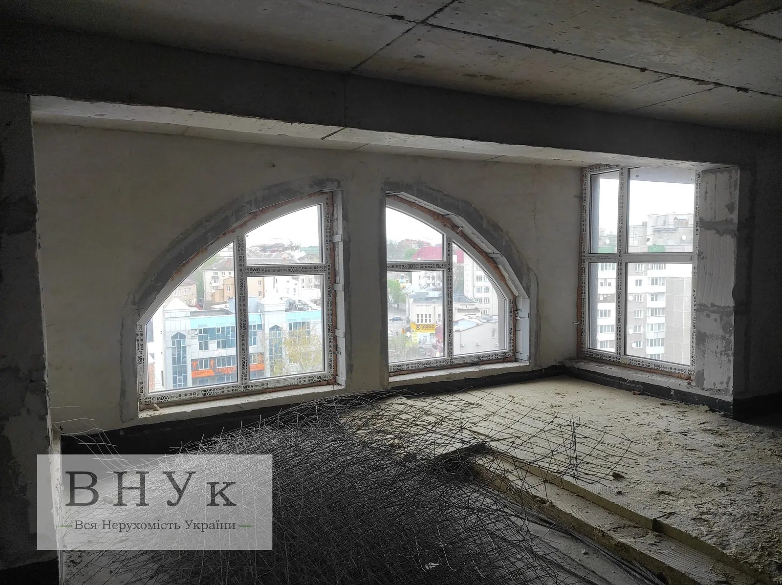 Продаж квартири 5 кімнат, 160 m², 9 пов./10 поверхів. Шептицького Митрополита вул., Тернопіль. 