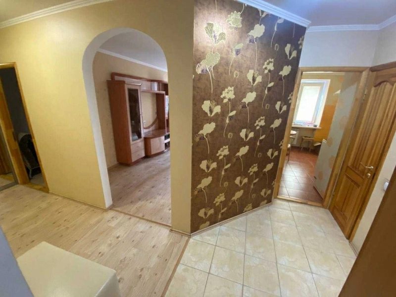 Продаж квартири. 2 кімнати, 55 m², 2 поверх/16 поверхів. Запорожское шоссе, Дніпро. 