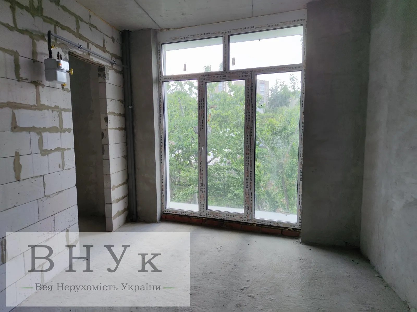 Apartments for sale. 1 room, 37 m², 2nd floor/4 floors. Petrykivska , Ternopil. 
