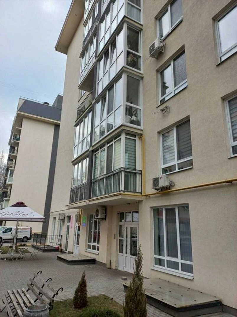 Apartments for sale. 1 room, 44 m², 5th floor/9 floors. Prolisky. 