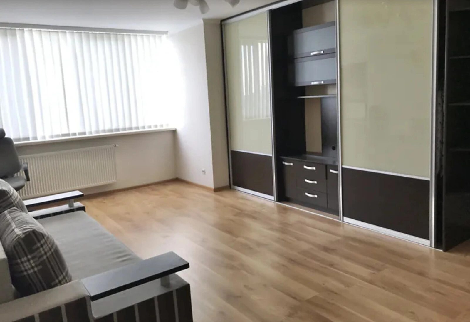 Продаж квартири. 1 room, 54 m², 5th floor/10 floors. Дружба, Тернопіль. 