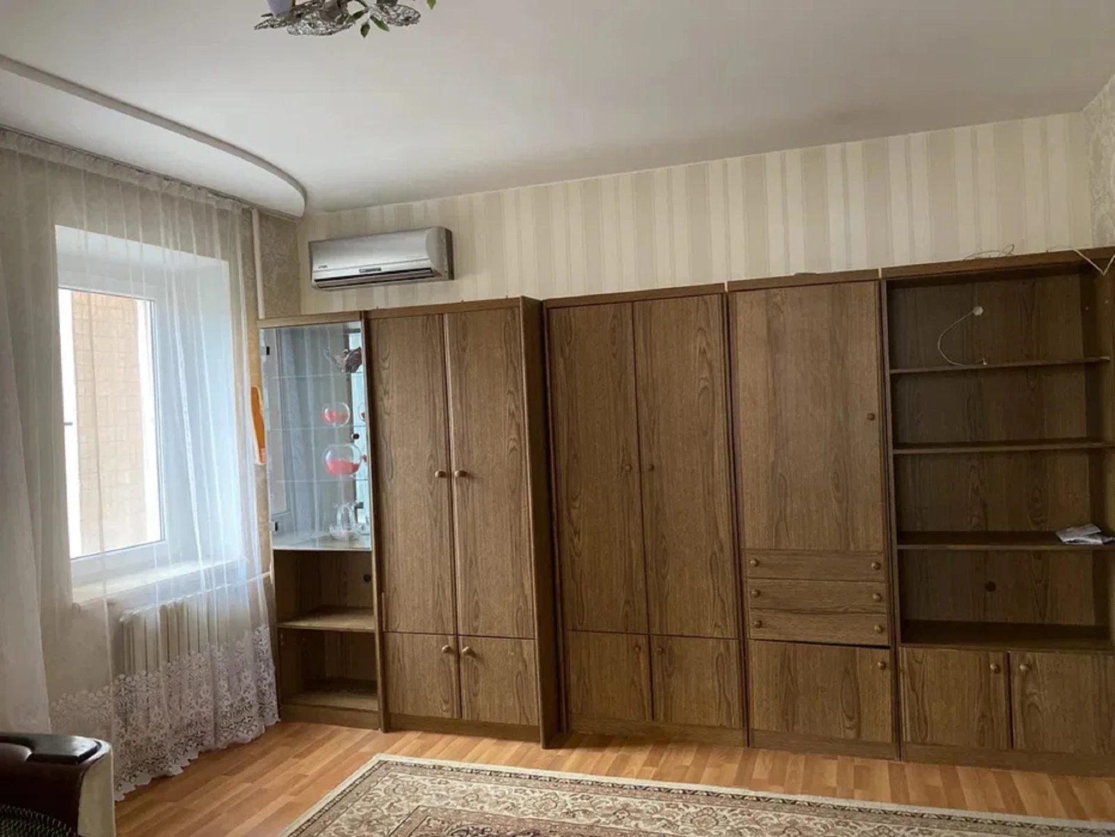 Apartments for sale. 2 rooms, 65 m², 5th floor/16 floors. 67, Vylyamsa Akademyka ul., Odesa. 