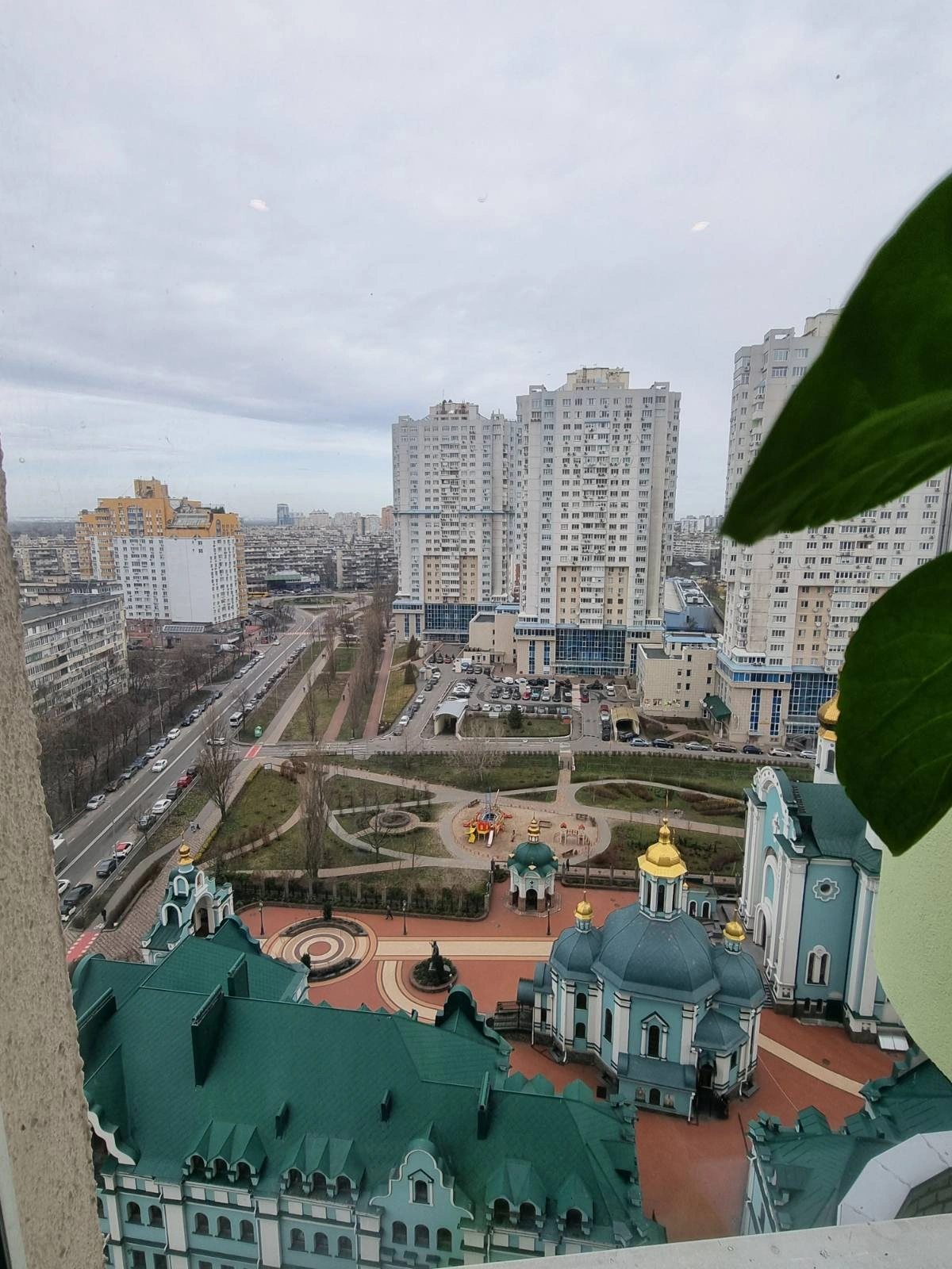 Apartments for sale. 1 room, 44.3 m², 16 floor/25 floors. 3, Shumskogo Yuriya 3, Kyiv. 