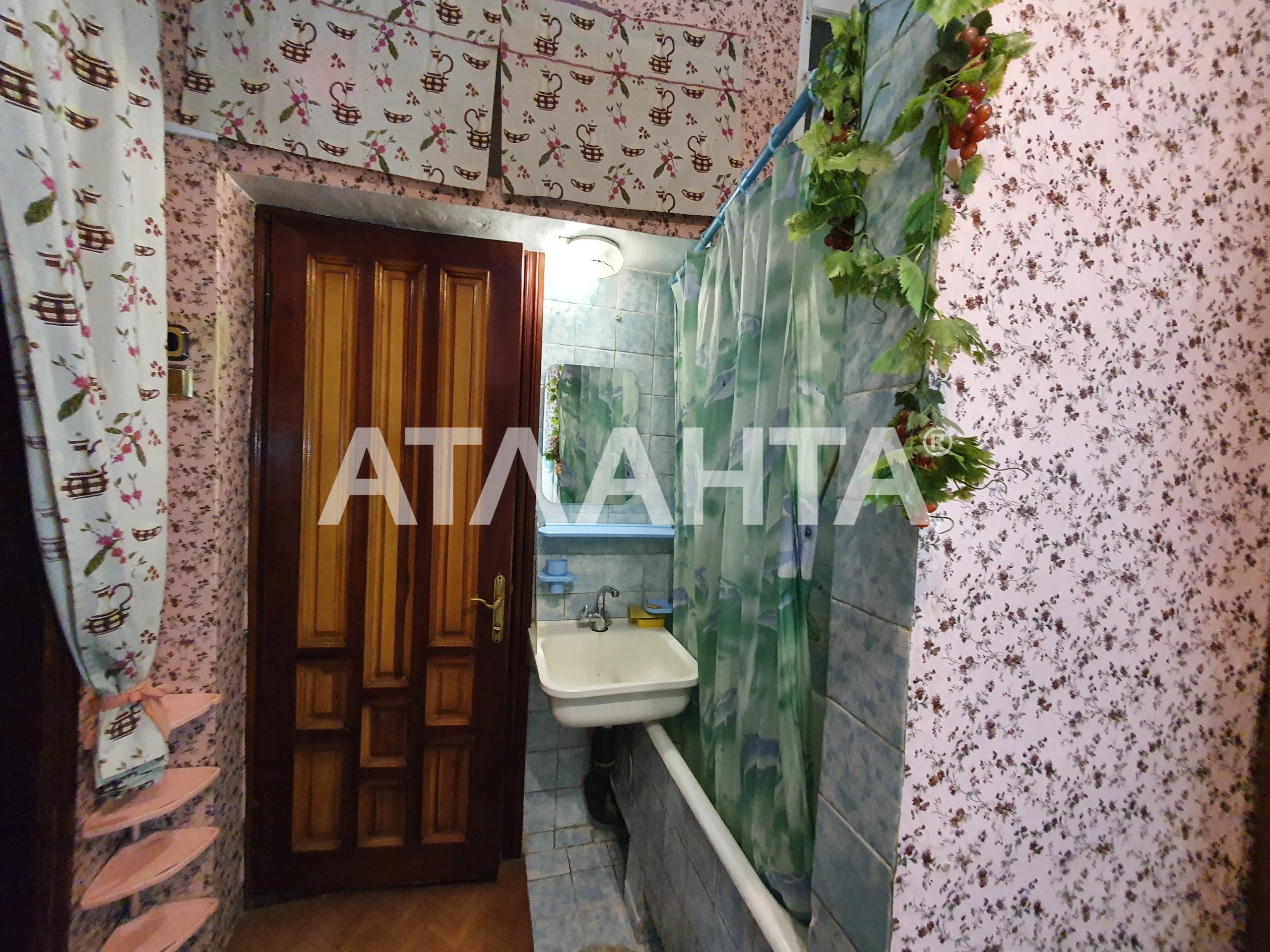 Продажа квартиры. 2 rooms, 42 m², 2nd floor/2 floors. Раскидайловская, Одесса. 