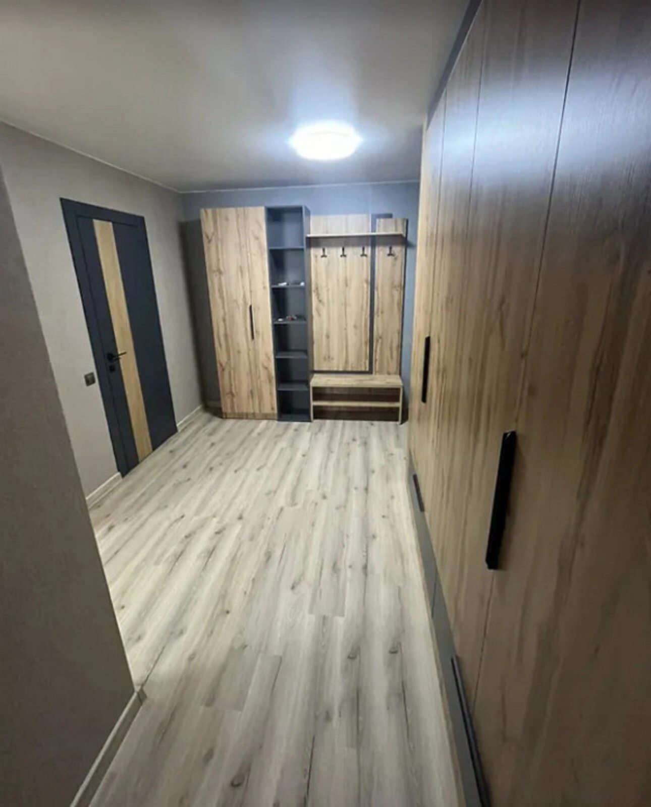 Продаж квартири 2 кімнати, 61 m², 3 пов./11 поверхів. Бам, Тернопіль. 