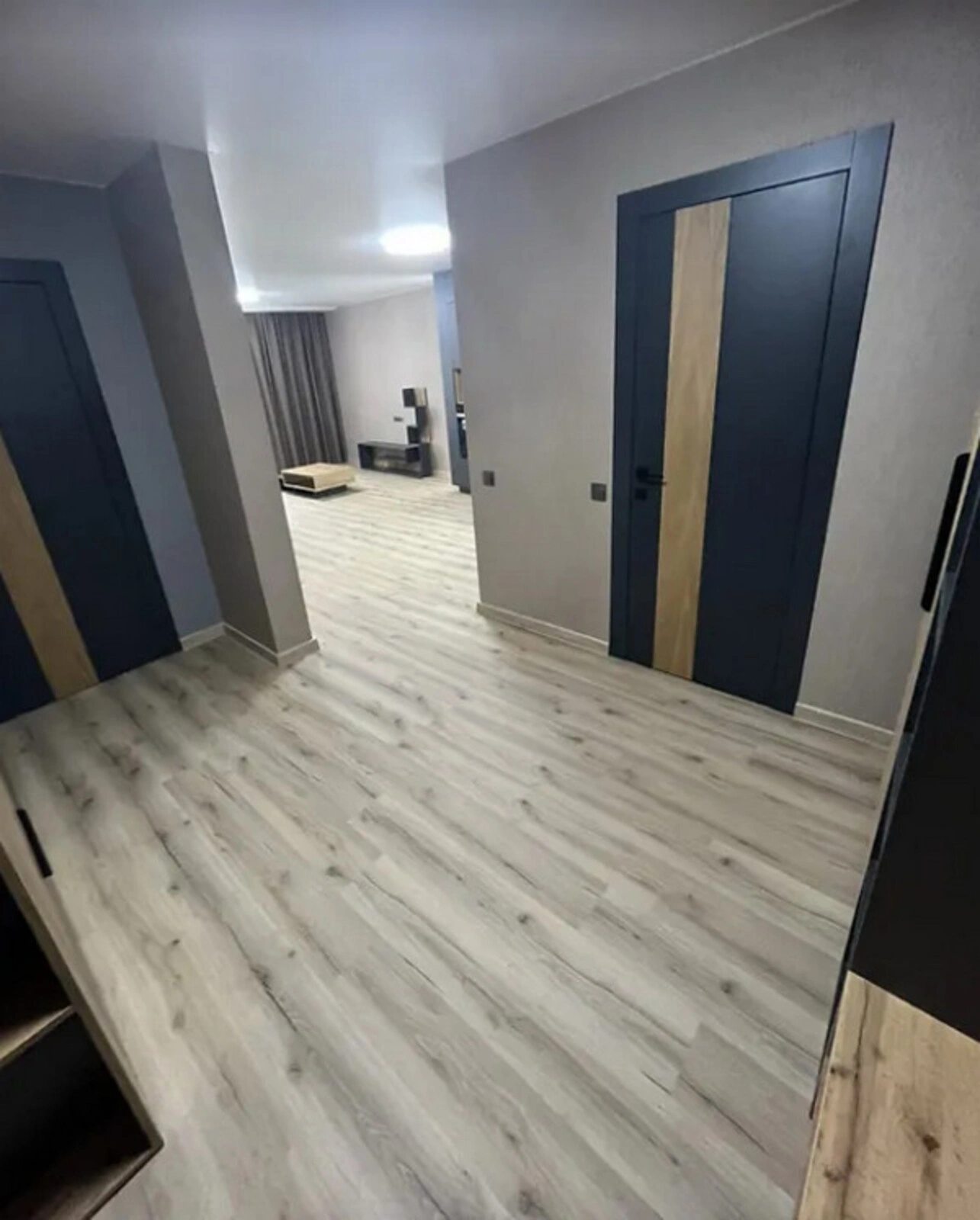 Продаж квартири 2 кімнати, 61 m², 3 пов./11 поверхів. Бам, Тернопіль. 