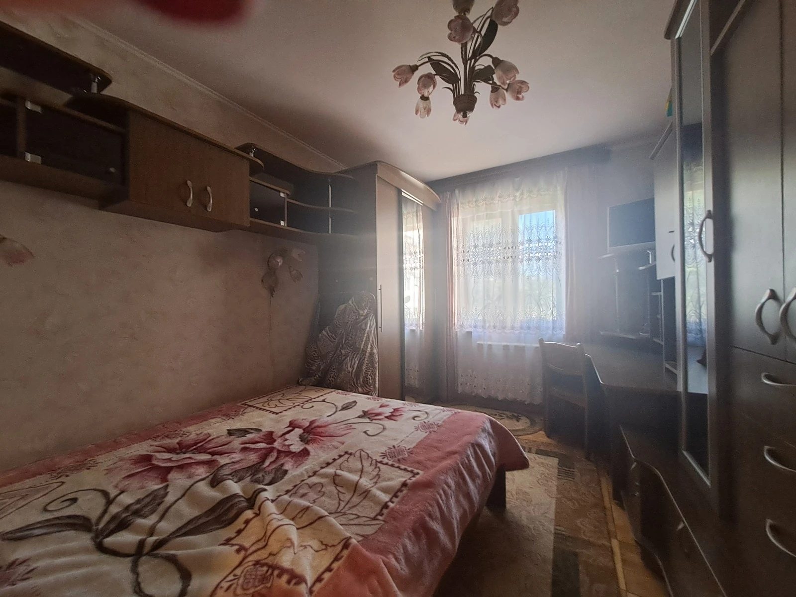 Apartment for rent 2 rooms, 50 m², 4th fl./10 floors. 14, Konovaltsya YE. vul., Ternopil. 