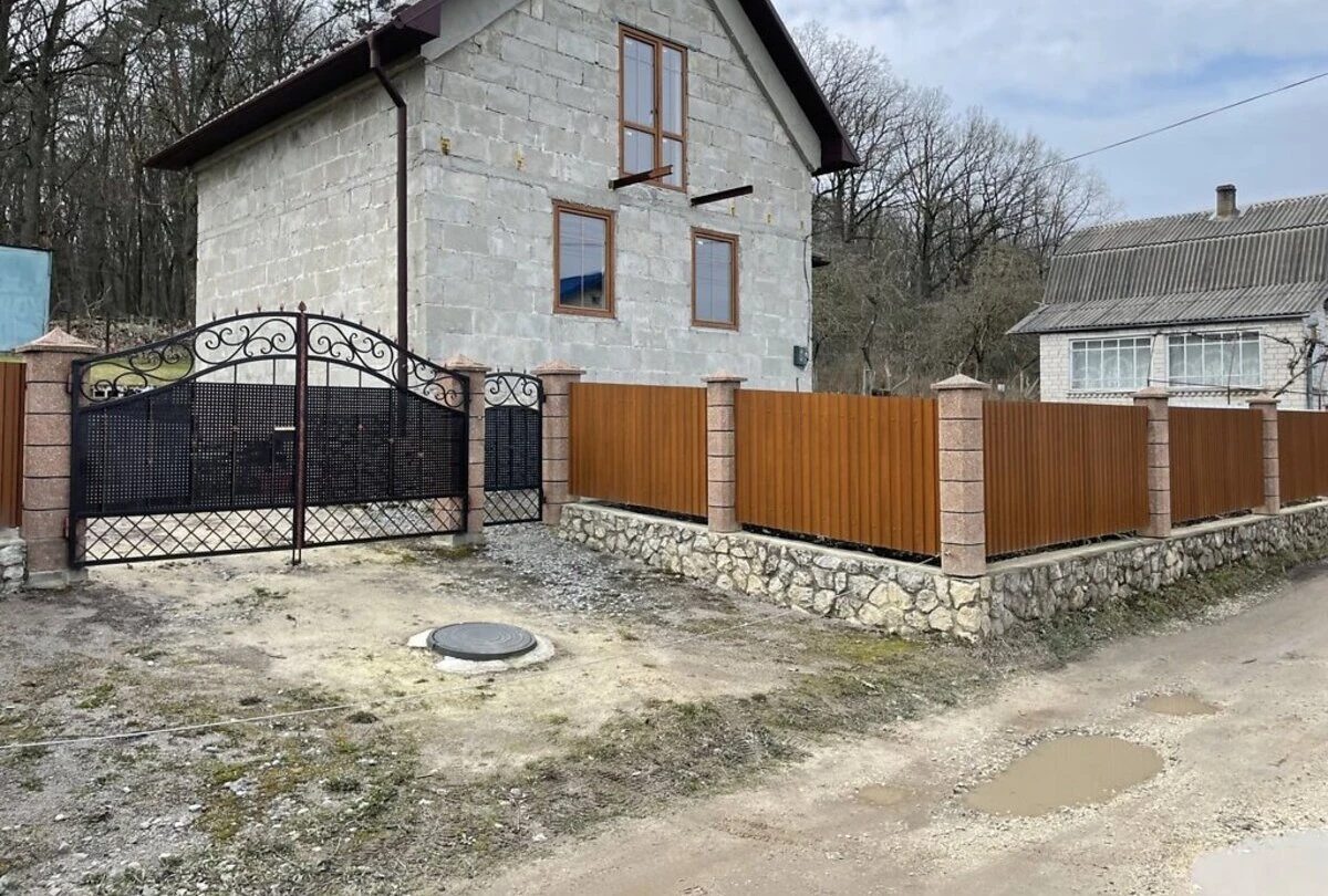 House for sale 112 m², 2 floors. Volynska vul., Podhorodnoe. 