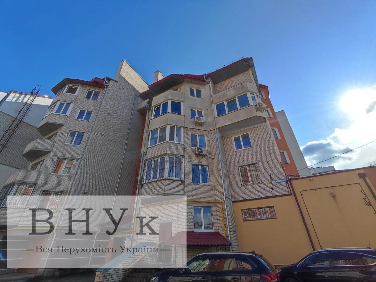 Apartments for sale 5 rooms, 1585 m², 5th fl./6 floors. Verbytskoho M. vul., Ternopil. 