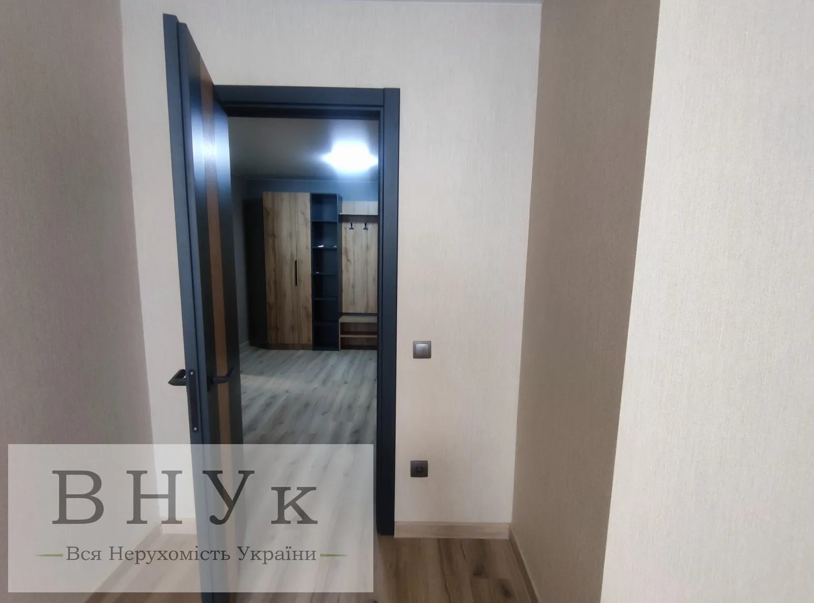 Apartments for sale 2 rooms, 61 m², 3rd fl./11 floors. Kyyivska vul., Ternopil. 