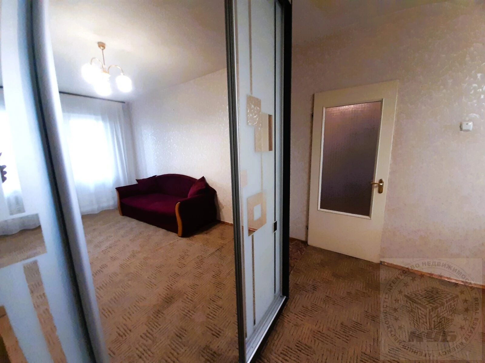 Продаж квартири. 2 rooms, 586 m², 3rd floor/10 floors. 22, Симиренка 22, Київ. 