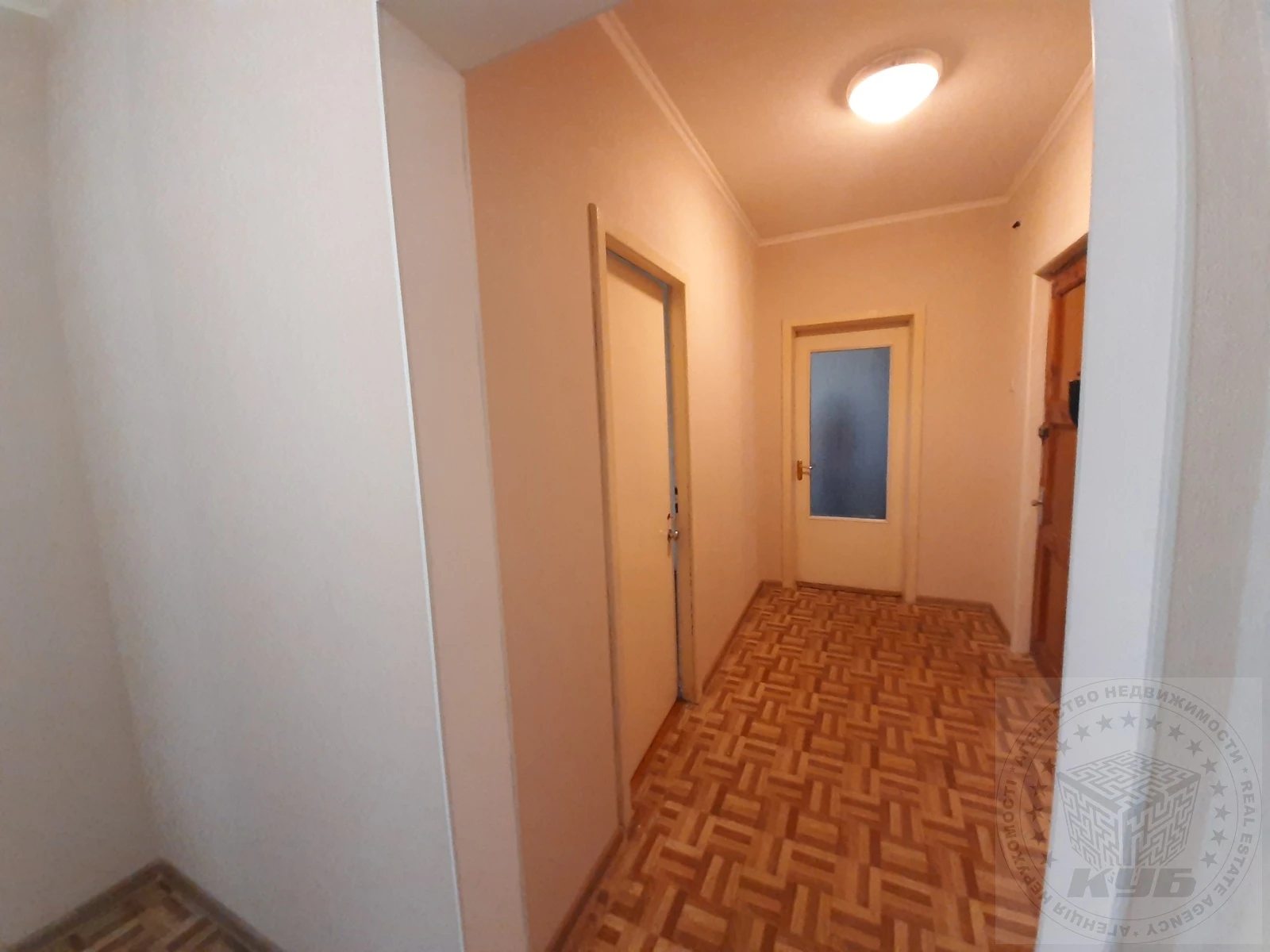 Apartments for sale. 2 rooms, 586 m², 3rd floor/10 floors. 22, Symyrenka 22, Kyiv. 