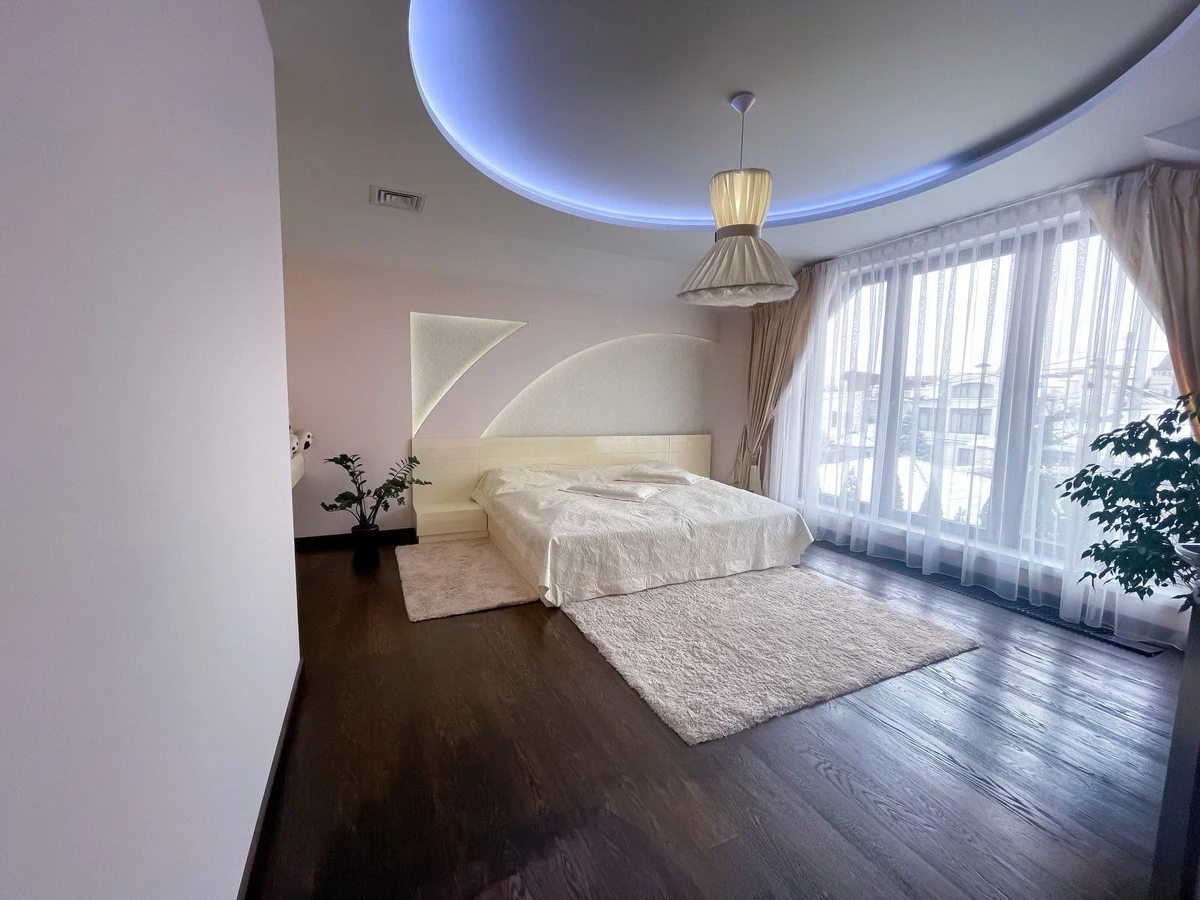 House for sale. 420 m², 2 floors. Dachna vul., Odesa. 