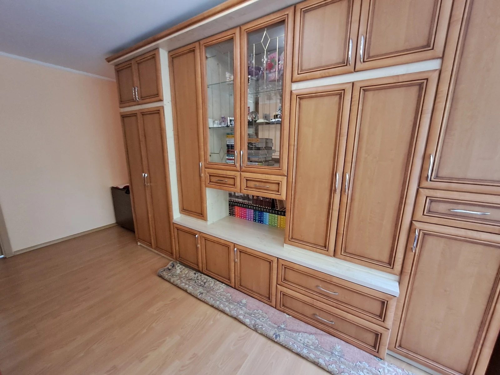 Apartments for sale. 2 rooms, 47 m², 3rd floor/5 floors. Vynnychenka V. vul., Ternopil. 